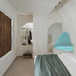 Winery 1870 Fira (Santorini)