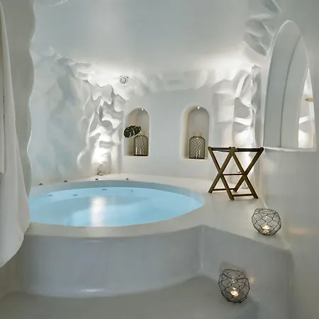 Hotel Winery 1870 Fira (Santorini)