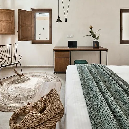 Hotel Winery 1870 Fira (Santorini)